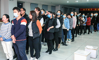 �¾��𱬾W����18����