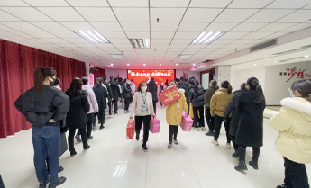 �¾��𱬾W����18����