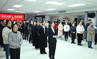 �¾��𱬾W����18����