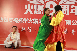 �g��ϲ�����������D��������䣬��Ц���O��